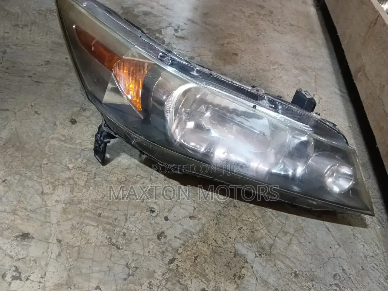 Honda Stream Headlight Rn6,Rn7