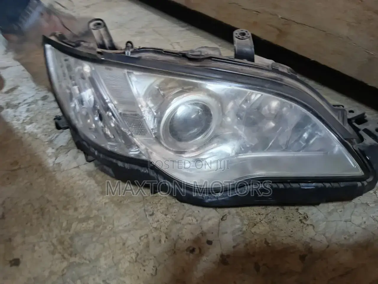 Legacy Bp9 Headlight Xenon