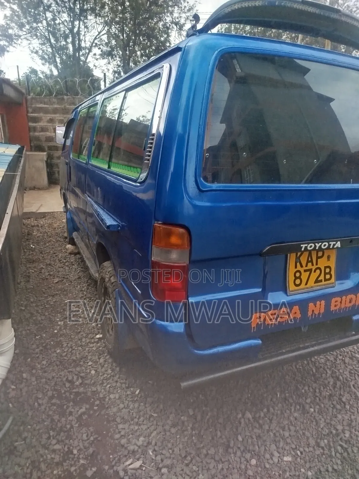 Toyota Grand HiAce 1991 White