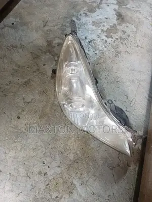 Subaru Legacy Outback Br9 Headlight