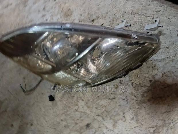 Toyota Isis Headlight 2006 Model Xenon