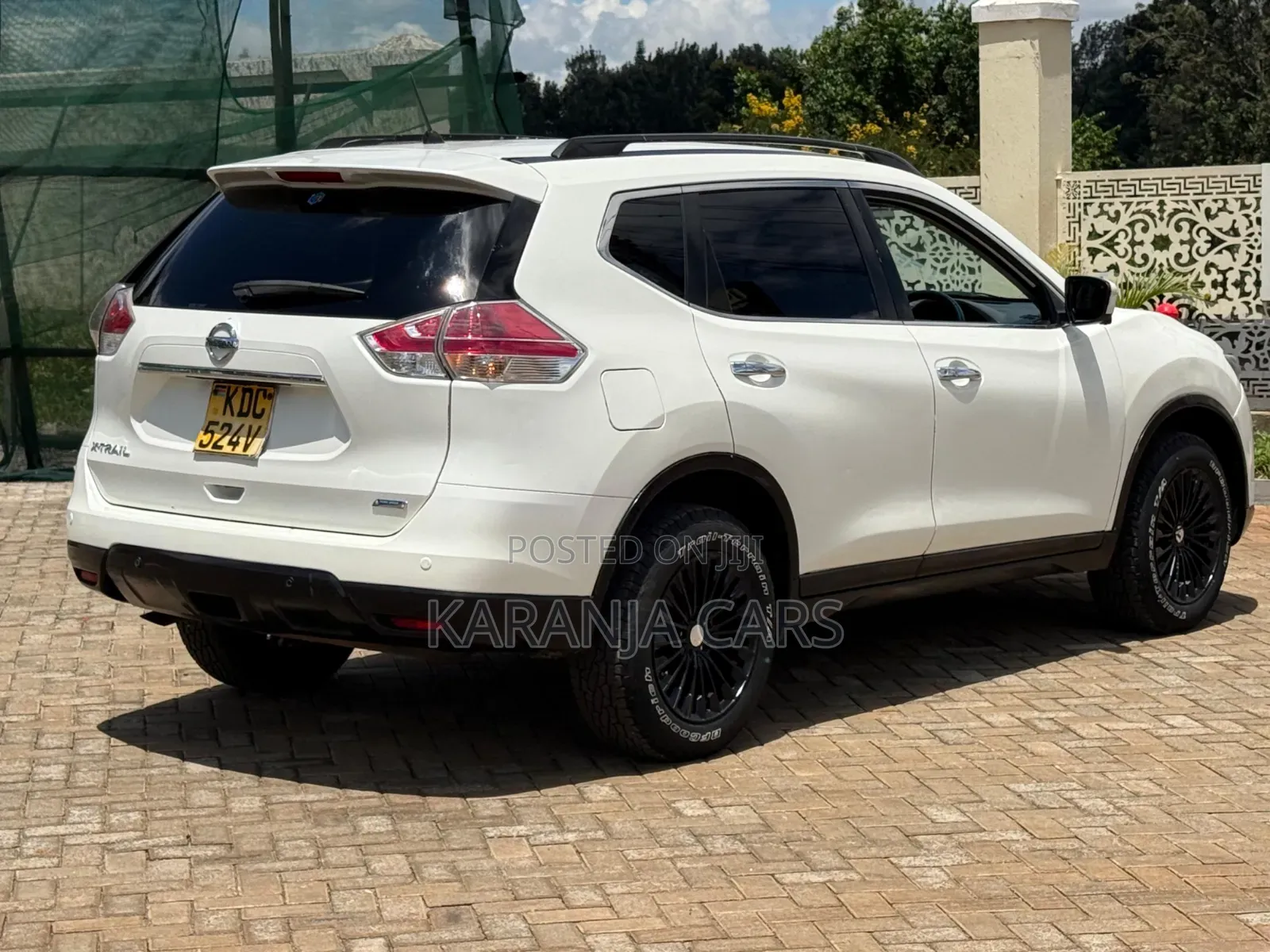 Nissan X-Trail 2.0 Petrol AWD 2014 White