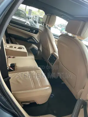 Porsche Cayenne Base AWD 2019 Blue