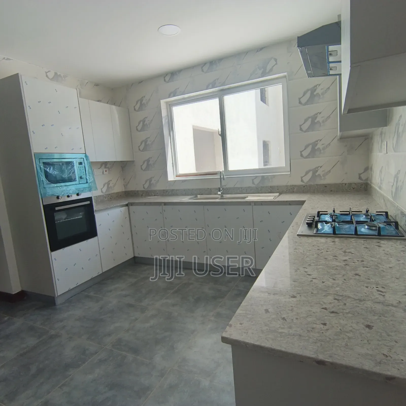 3bdrm Apartment in Parklands for rent