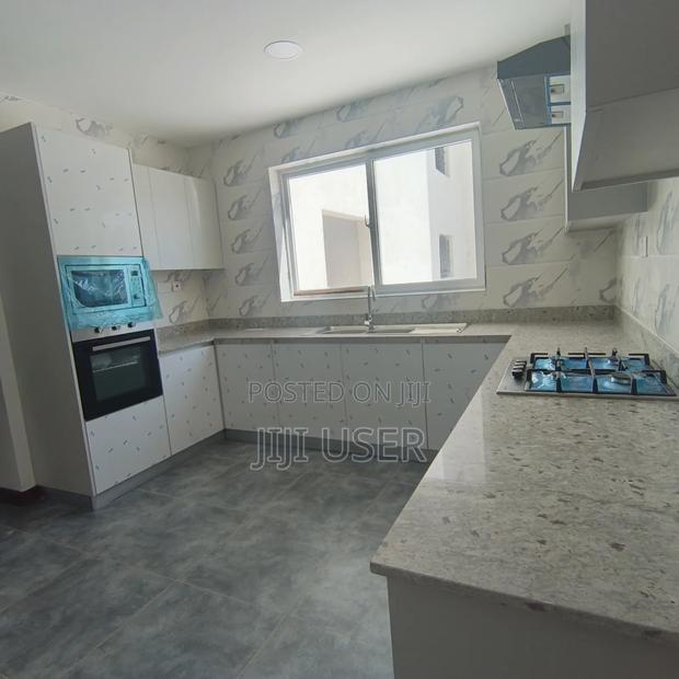 3bdrm Apartment in Parklands for rent - thumbnail 10