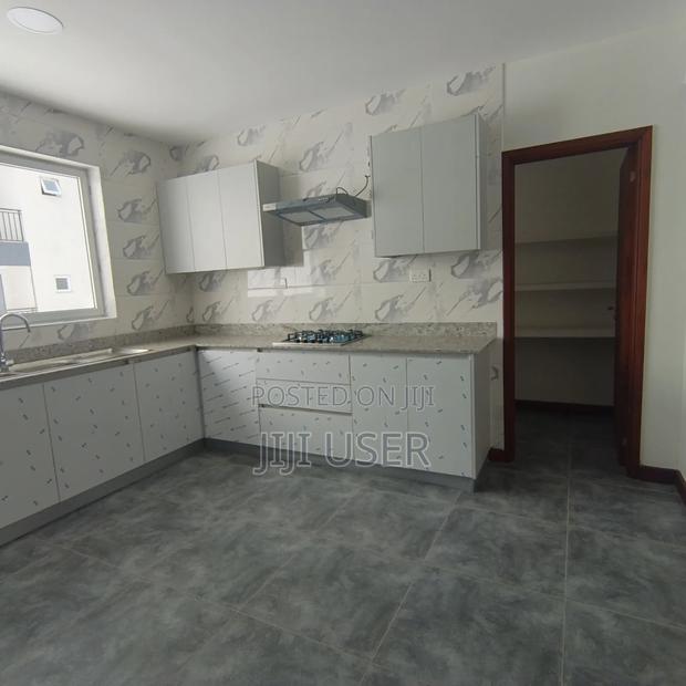 3bdrm Apartment in Parklands for rent - thumbnail 11