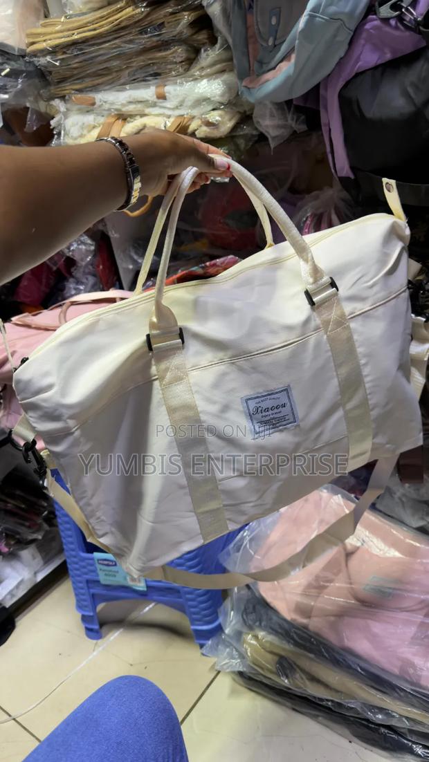 Cream White Stylish Duffle Bag