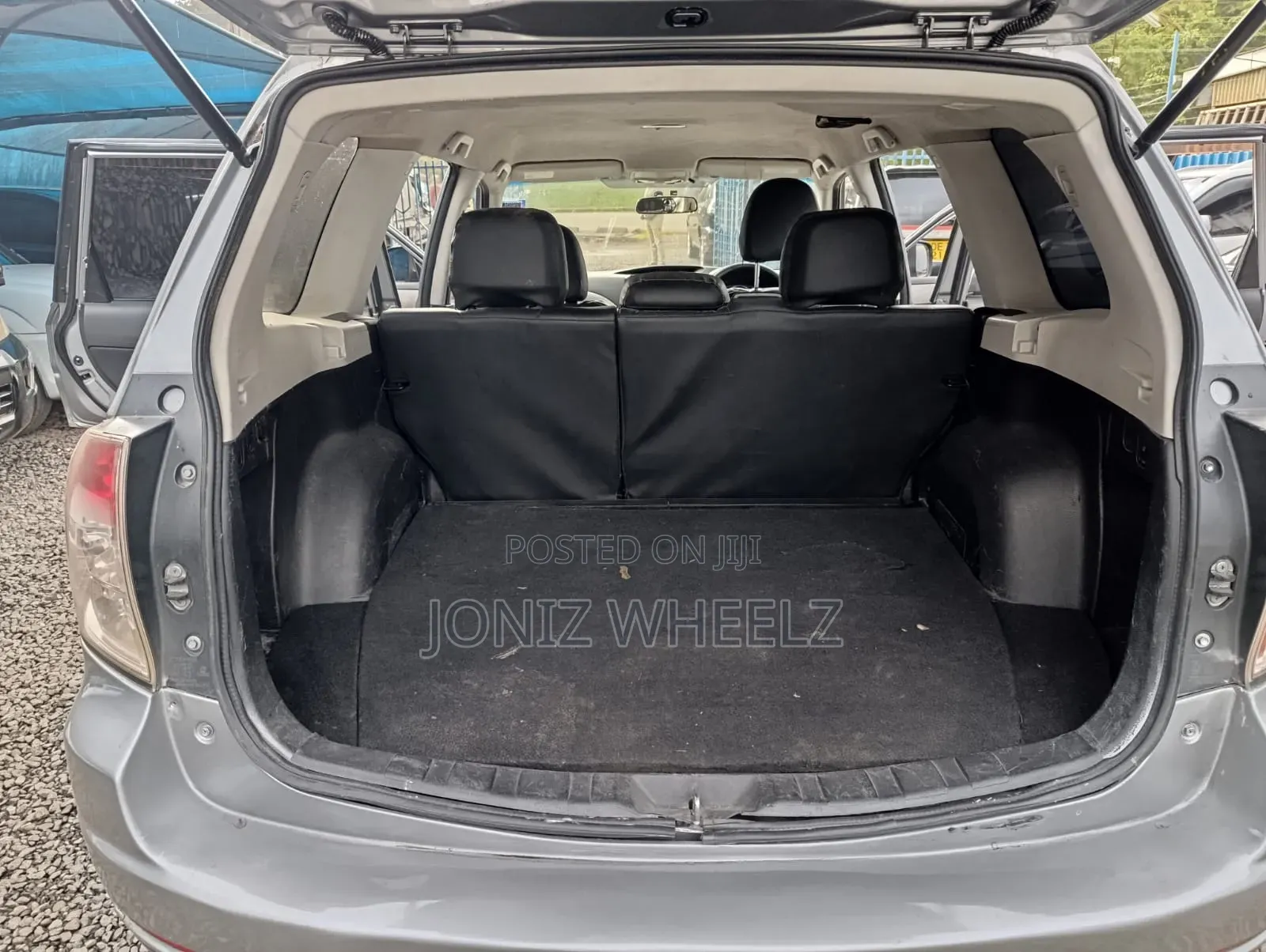 Subaru Forester 2010 Silver