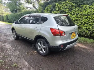 Nissan Dualis 2012 Silver