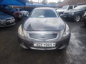 Nissan Skyline 2012 Silver