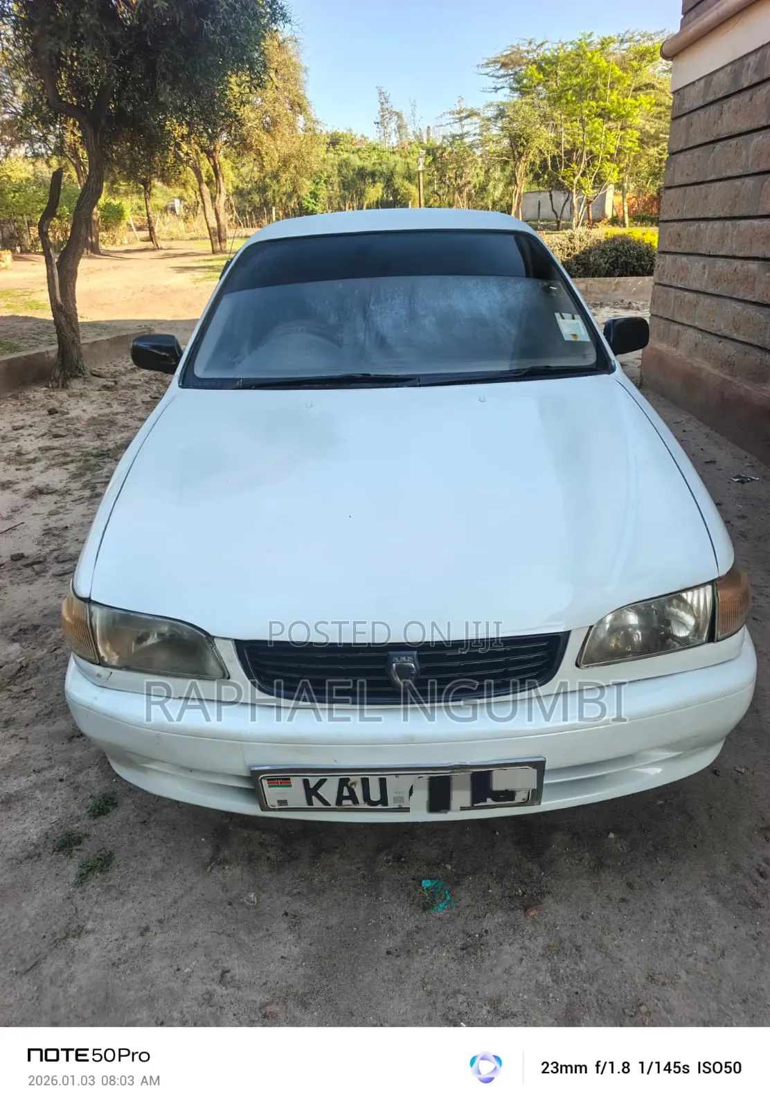 Toyota Corolla 1998 White