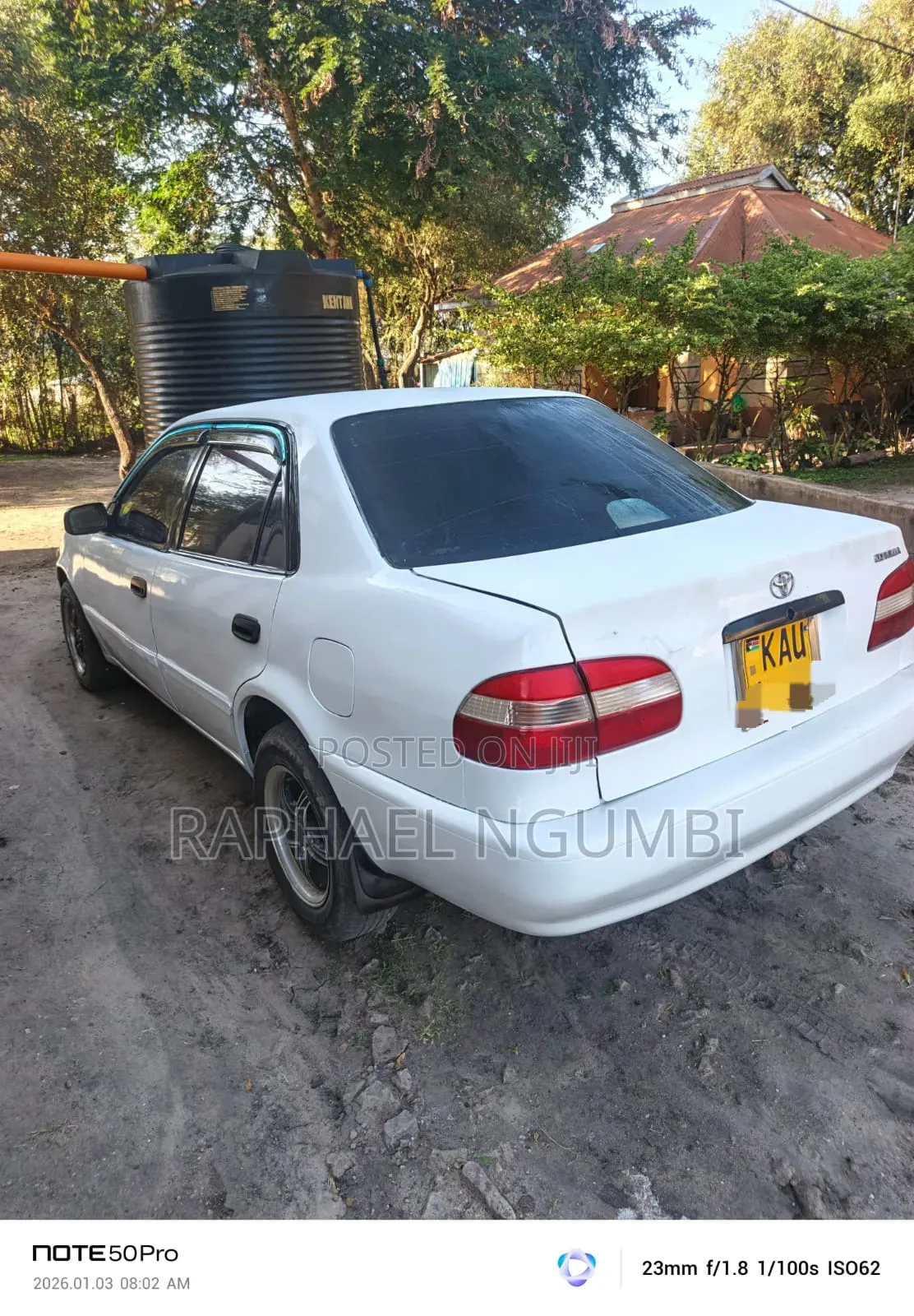 Toyota Corolla 1998 White