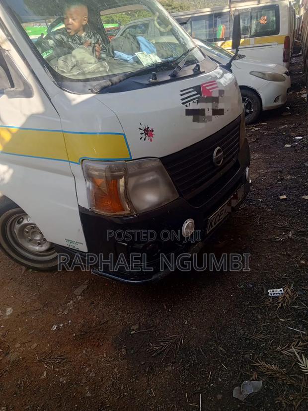 Nissan Caravan (Urvan) 2009 White - thumbnail 7