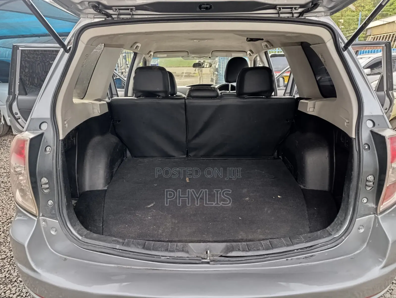 Subaru Forester 2010 Silver