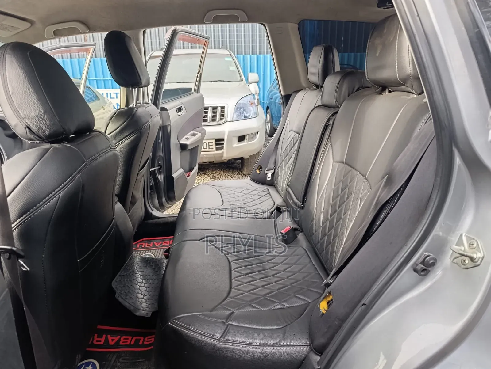 Subaru Forester 2010 Silver