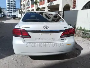 Toyota Premio 1.8 FWD 2019 White