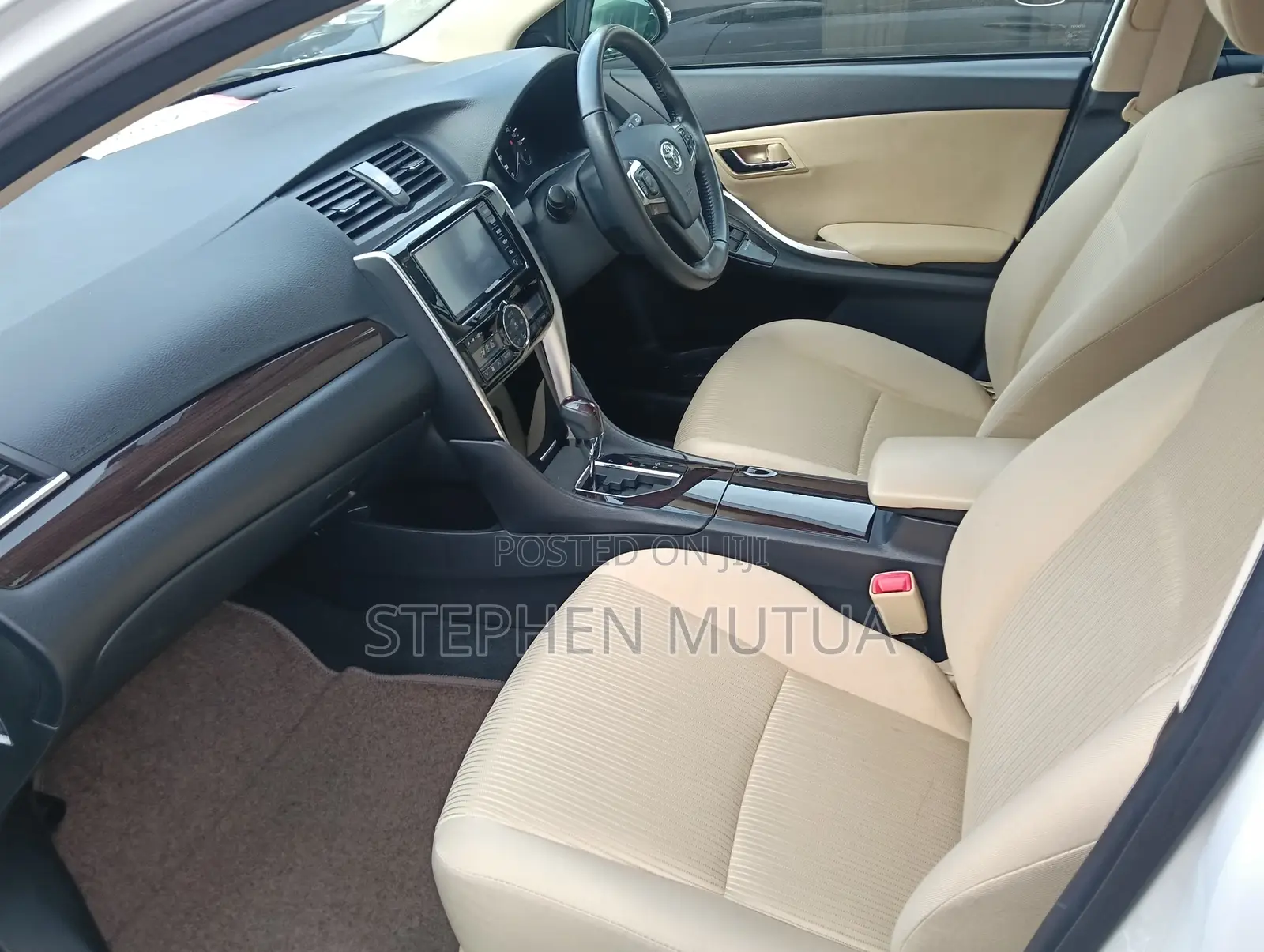 Toyota Premio 1.8 FWD 2019 White