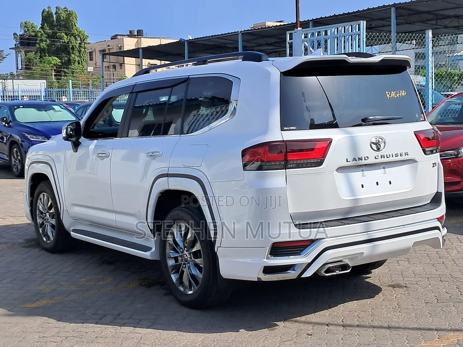 Toyota Land Cruiser LC300 2023 White