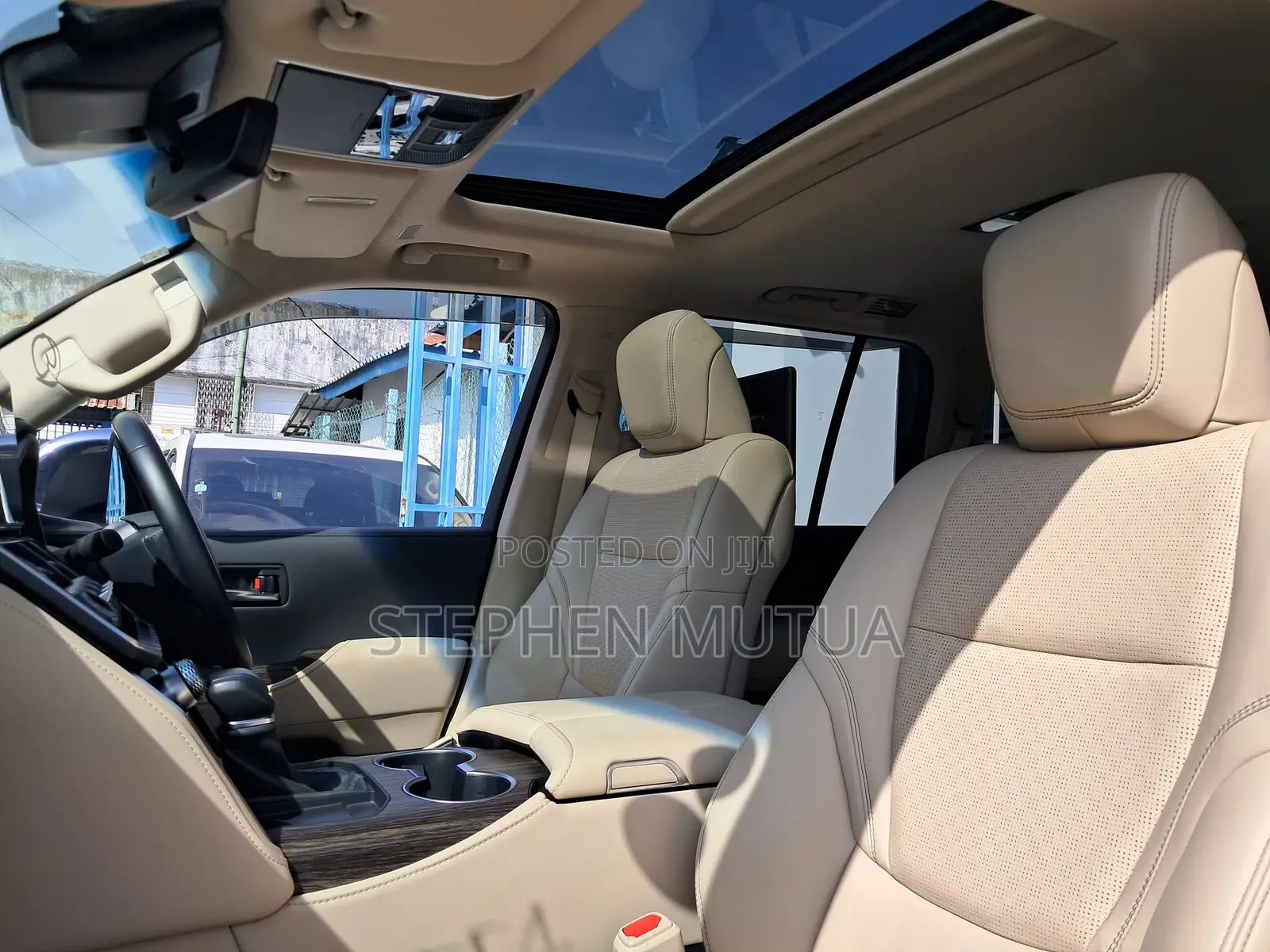 Toyota Land Cruiser LC300 2023 White