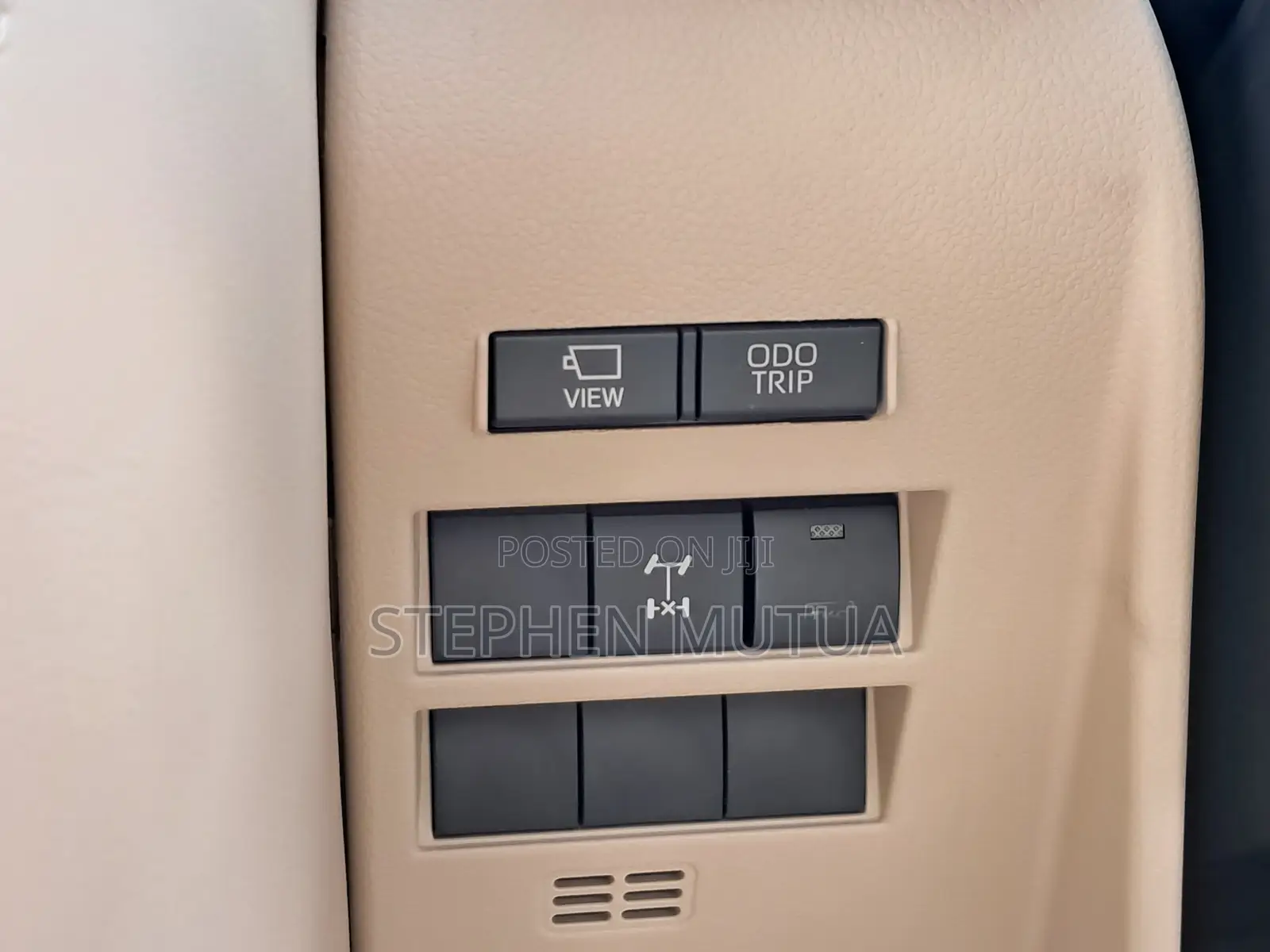 Toyota Land Cruiser LC300 2023 White