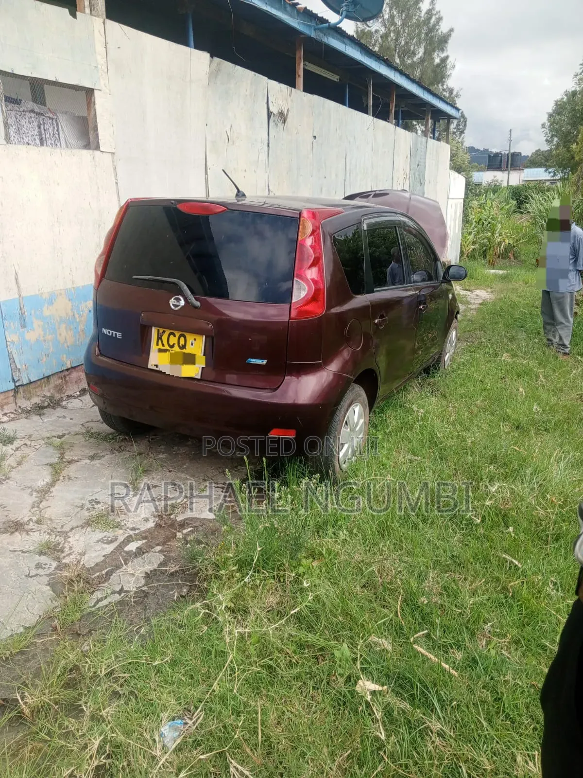 Nissan Note 2012 Maroon
