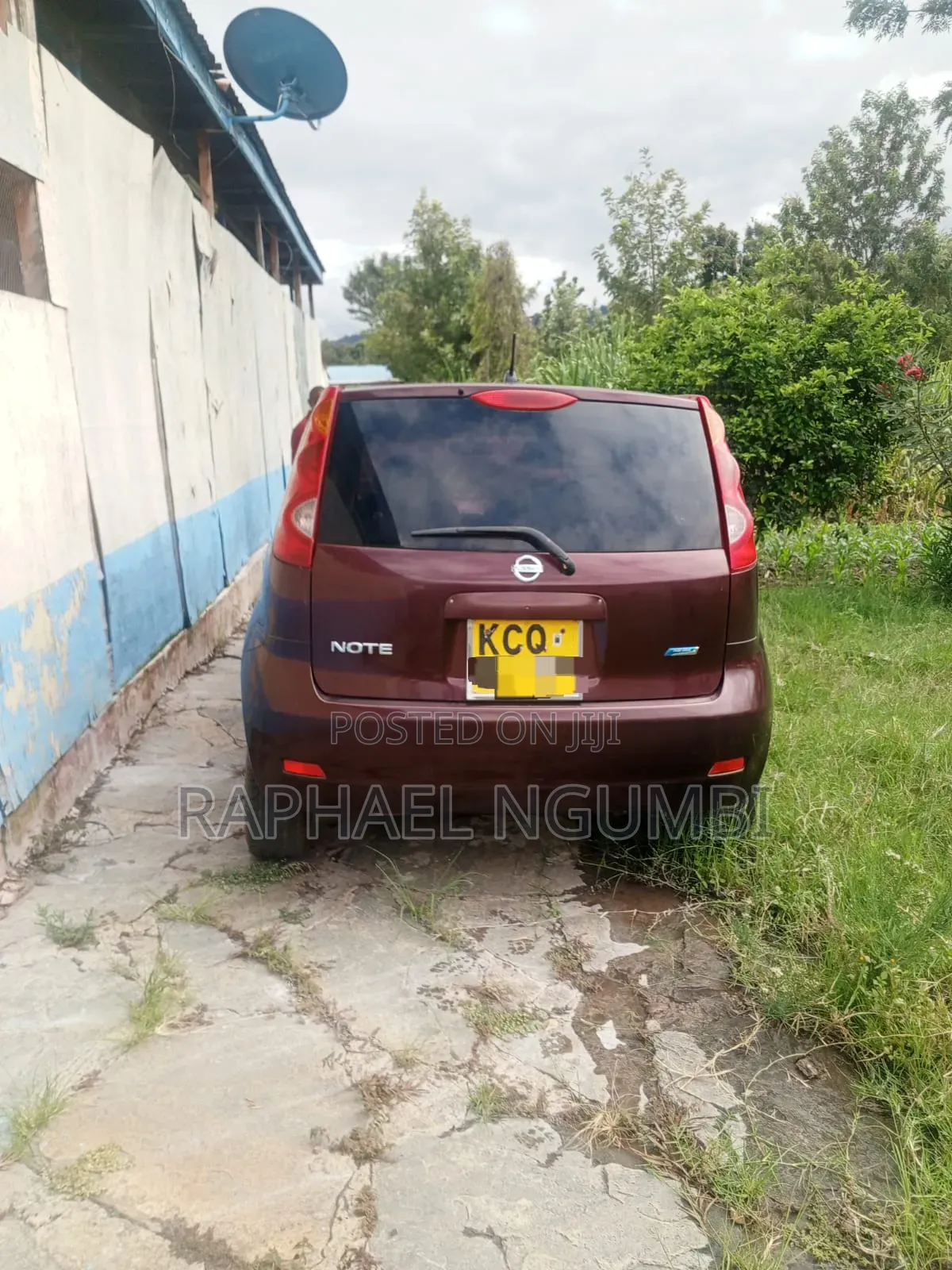 Nissan Note 2012 Maroon