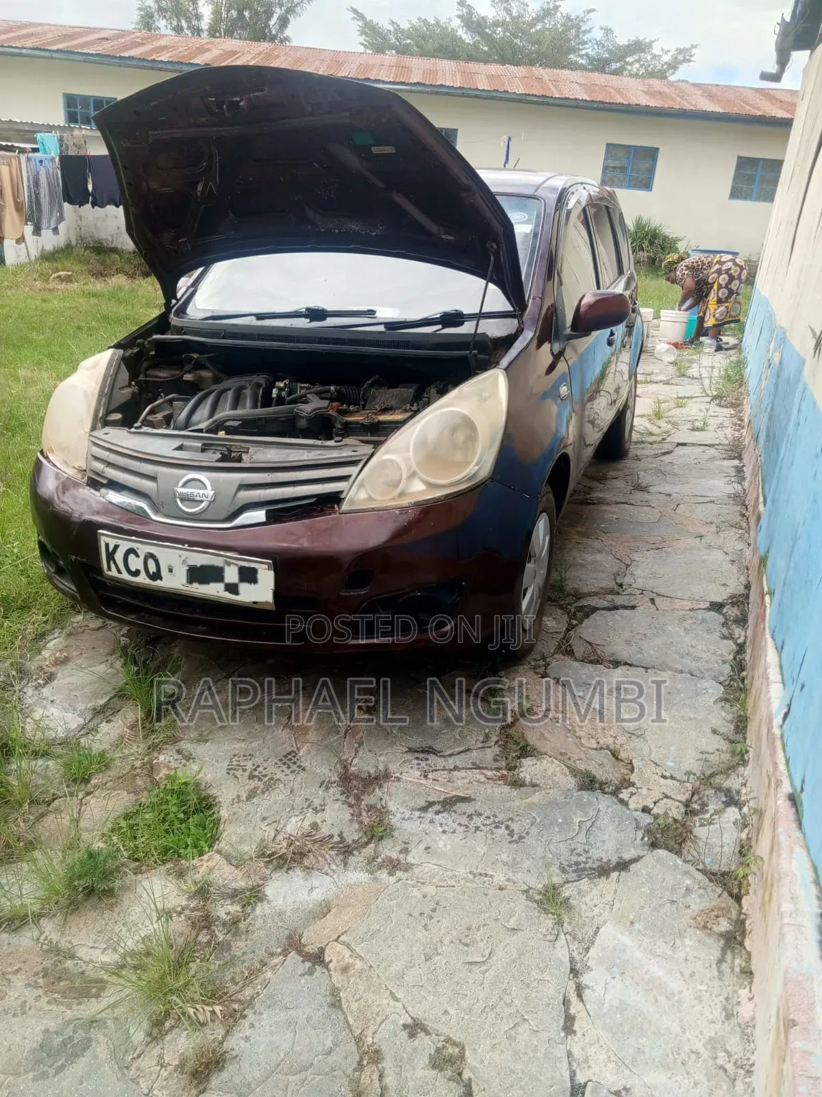 Nissan Note 2012 Maroon