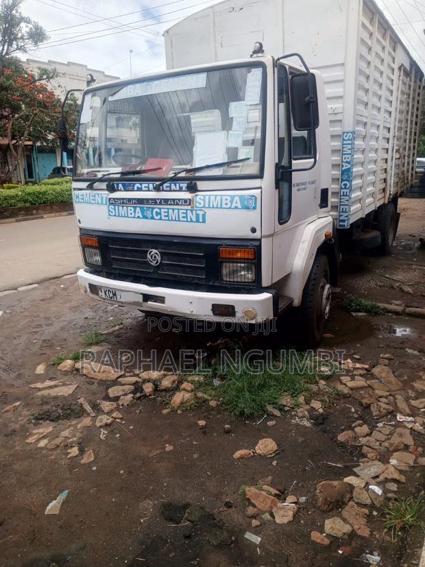 Ashok Leyland Truck / Lorry - thumbnail 5