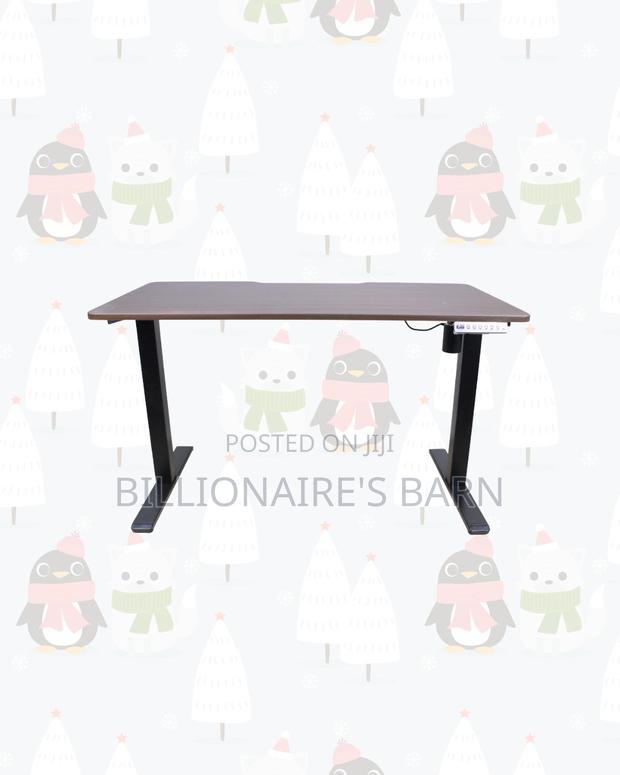 Upgrade Your Setup Using a Standing Desk All-Day Ergonomic Movement