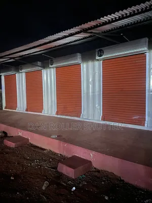 Reliable Manual Rolling Door