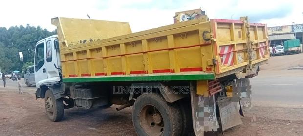 Isuzu FSR Tipper - thumbnail 3