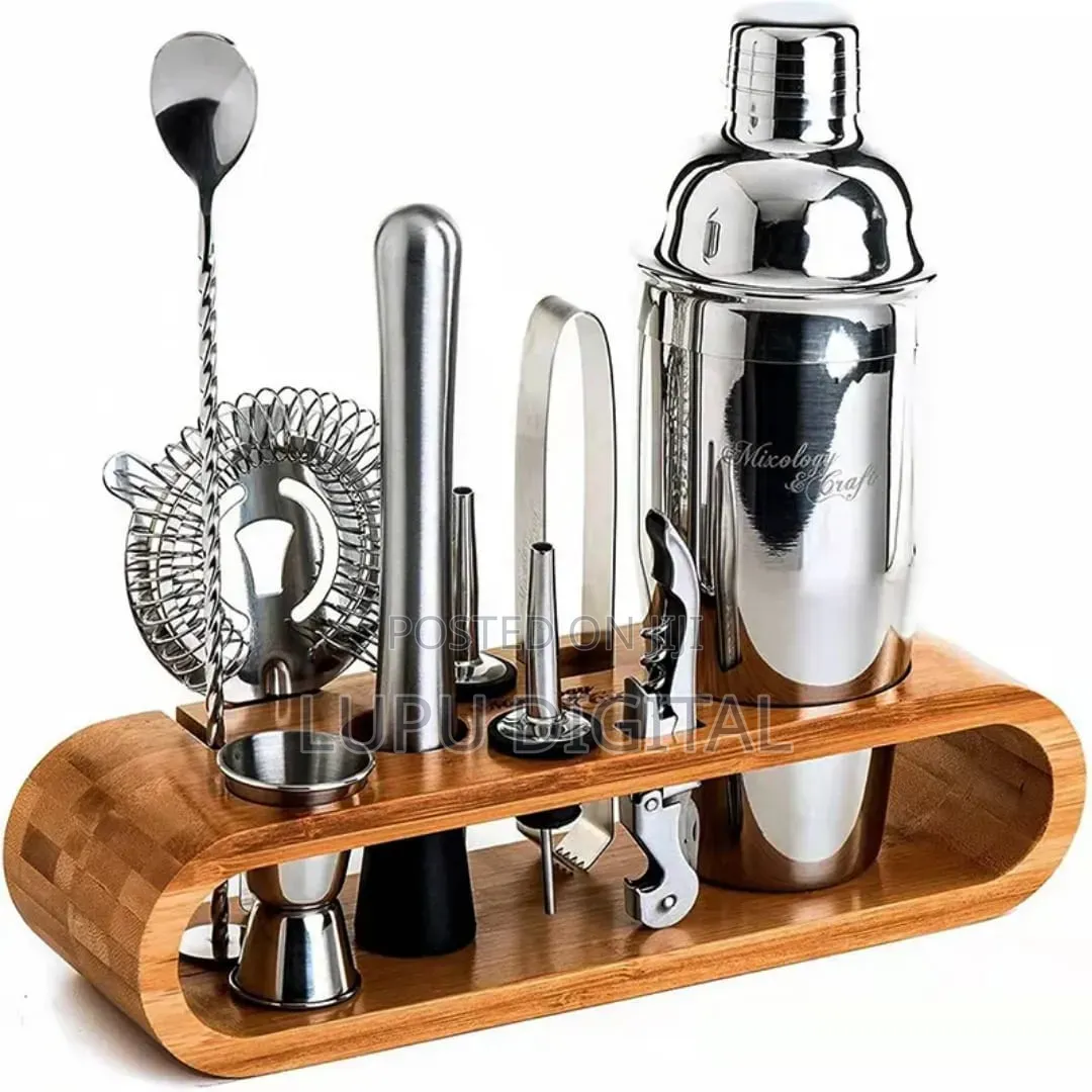 10pcs Cocktail Shaker Set 
 Color: Silver
 Size: 10pcs