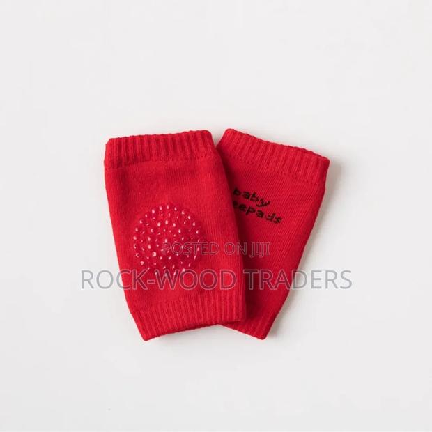 Crawling Baby Knees. Protector 3pcs - main view
