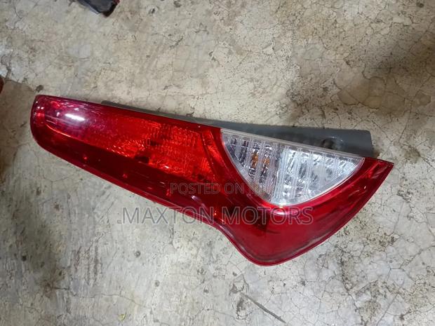 Taillight Dihatsu Luminous / Passo Sette - thumbnail 2