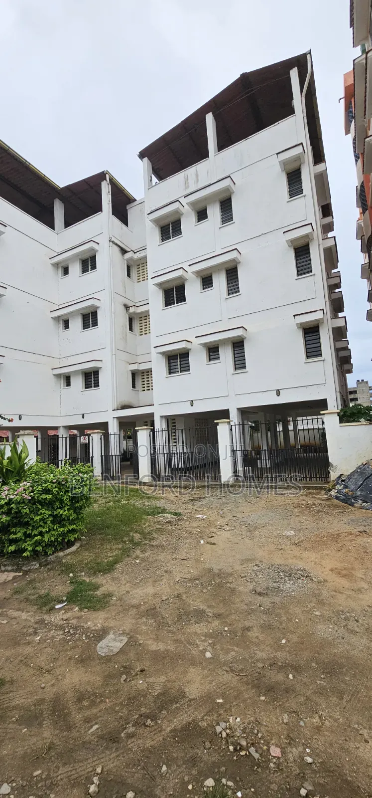 3bdrm Apartment in Latina, Nyali Mkomani for sale
