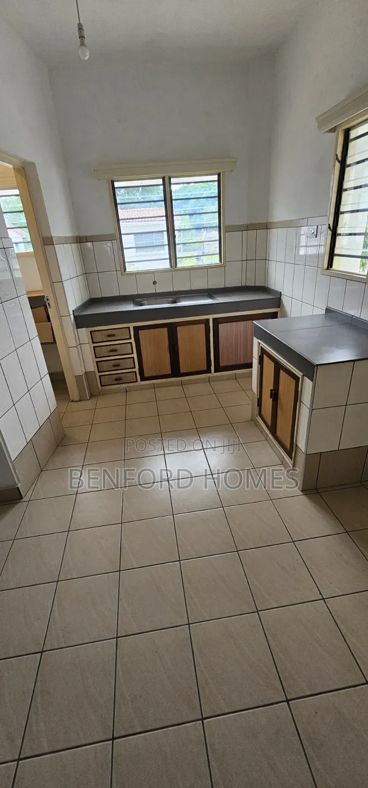 3bdrm Apartment in Latina, Nyali Mkomani for sale