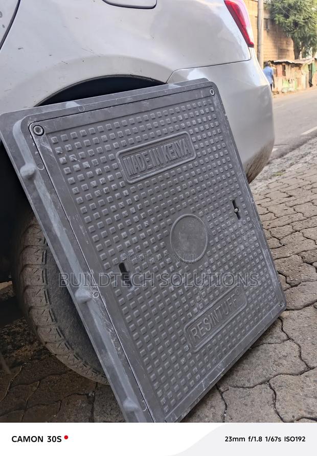 Manhole Cover 450×600mm – Strong Secure Fibre Solution
