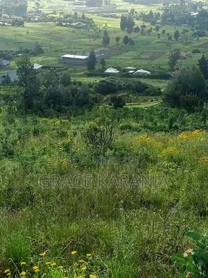 Land for Sale in Kinungi