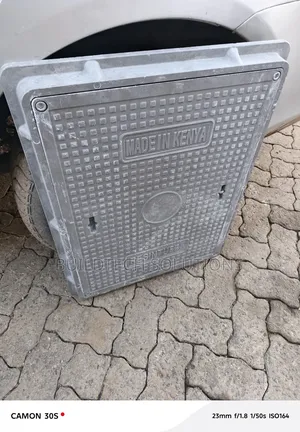 Manhole Cover 450×600mm – Safe, Strong Weather-Resistant
