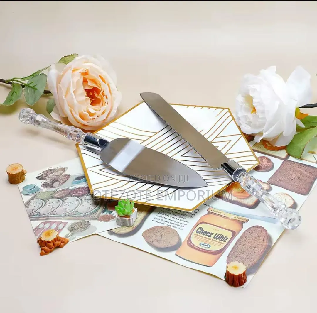 Cake Cutter and Pie Spatula