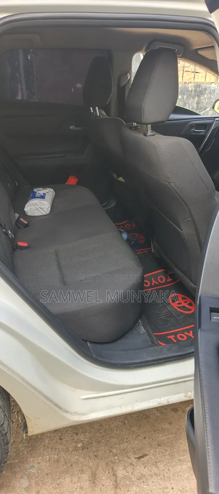 Toyota Auris 2016 Pearl