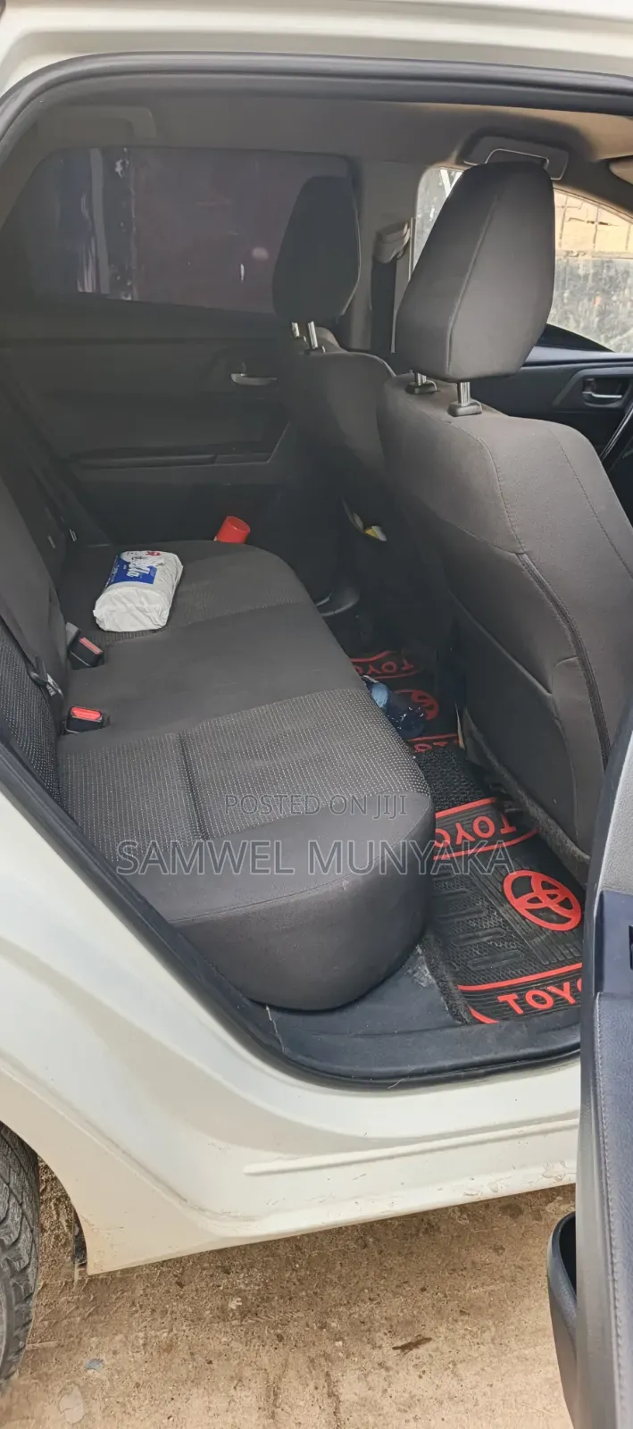 Toyota Auris 2016 Pearl