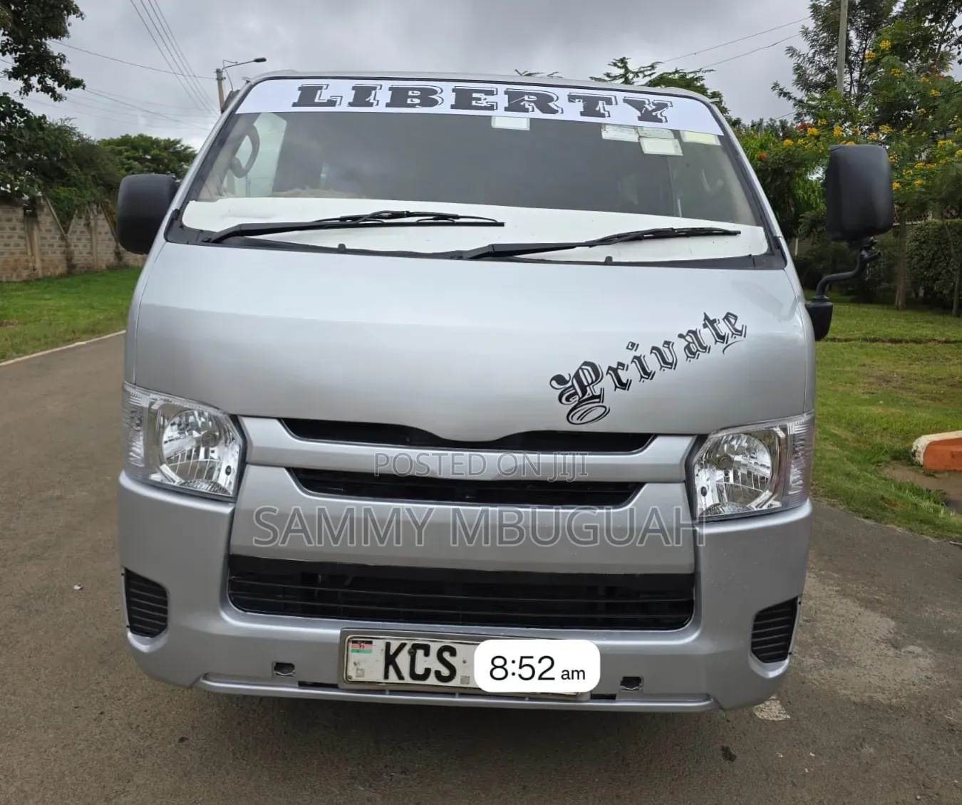Toyota HiAce 2011 Silver