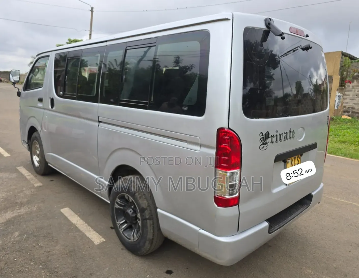 Toyota HiAce 2011 Silver
