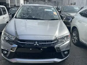 Mitsubishi RVR 2019 Silver