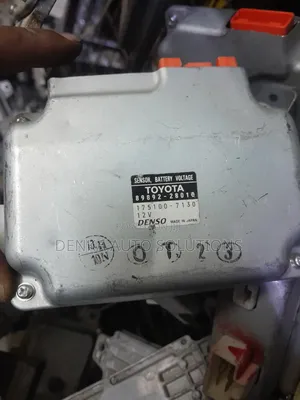 Toyota Noah Hybrid Battery Control Module