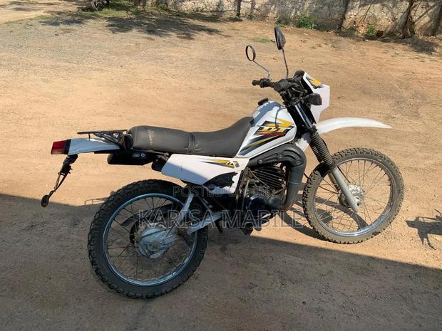 Yamaha DT175 2022 White