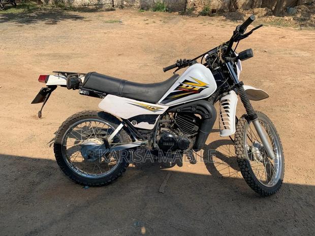 Yamaha DT175 2022 White - thumbnail 2