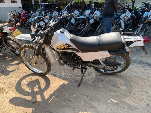 Yamaha DT125 2022 White