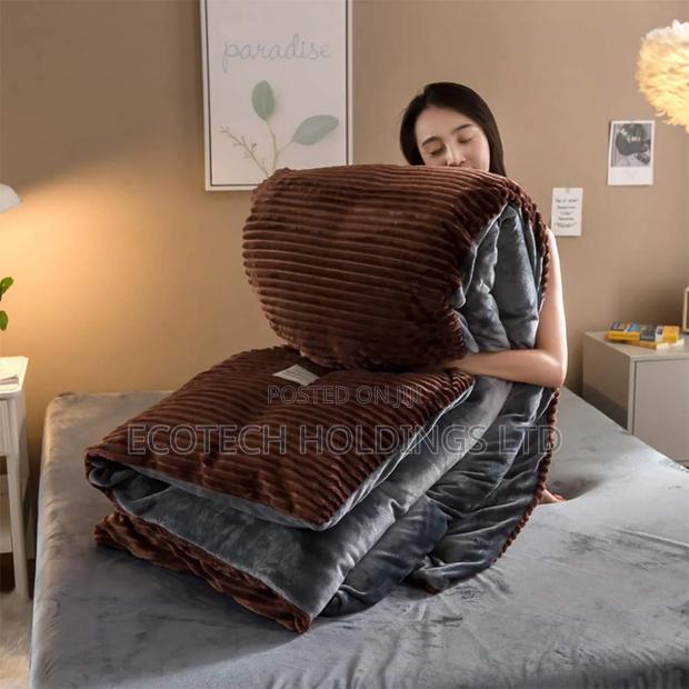 Bwn4 Brown Single Velvet Warm Blanket. - main view